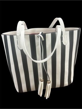 NWT Imoshion Striped Black & White Tote Bag with Tassel Drawstring, Reversible.
